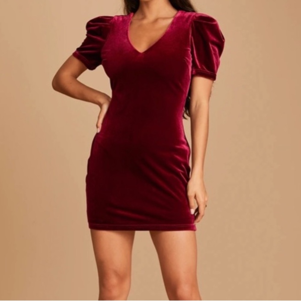 LuLus Velvet Make it Memorable Wine Red Puff Sleeve Bodycon Mini Dress Small